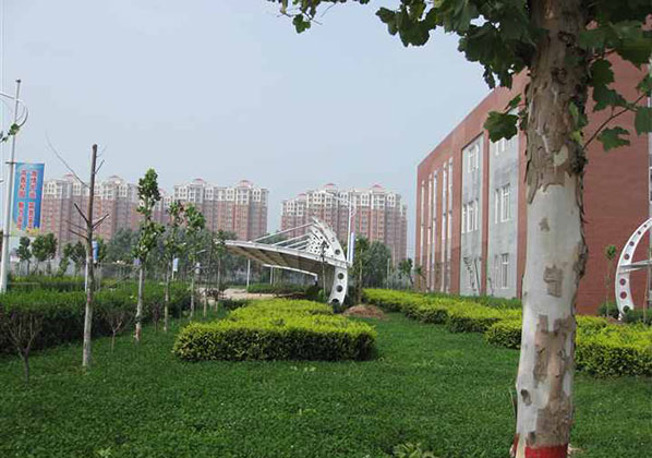 汽車(chē)車(chē)棚